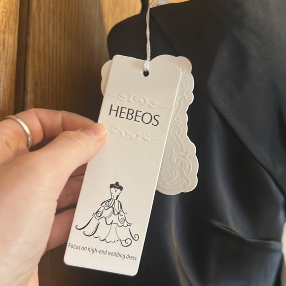 Ruched One-shoulder Formal dress - Picture 7 of 9